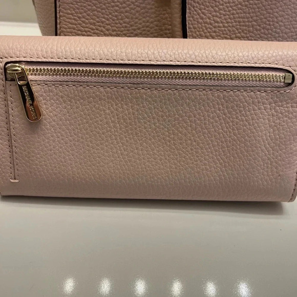 Michael Kors large Channing Wallet in Ballet pink pebble leather - Picture 3 of 6